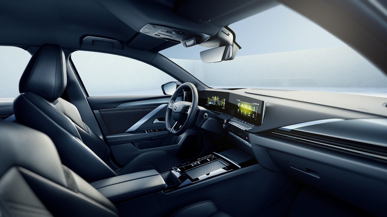Vue côté passager de l’intérieur de l’Opel Astra Sports Tourer